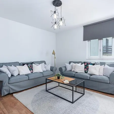 Nia With Private Pool Villa