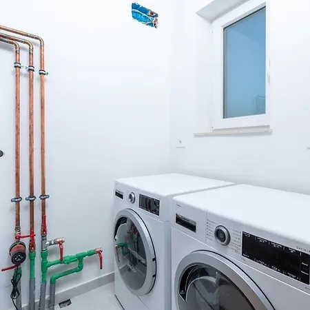 Villa Nia With Private Pool Umag