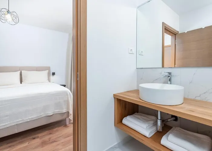 Nia With Private Pool * Umag